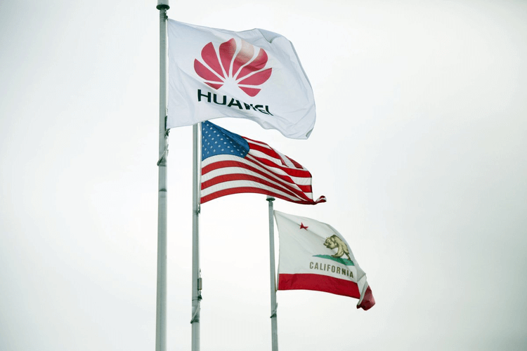 Huawei сможет остаться на плаву и без США