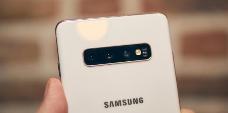 Samsung показала, на что способен Ночной режим в камере Galaxy S10
