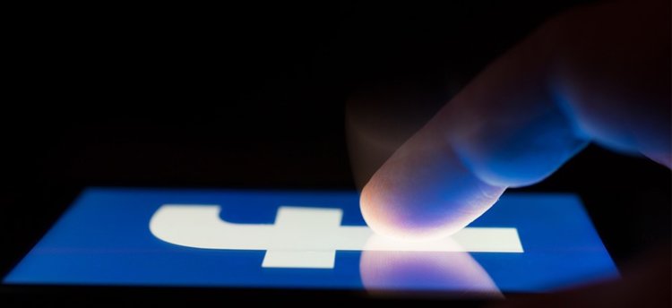 Facebook может слушать ваши аудиосообщения. Как это остановить?